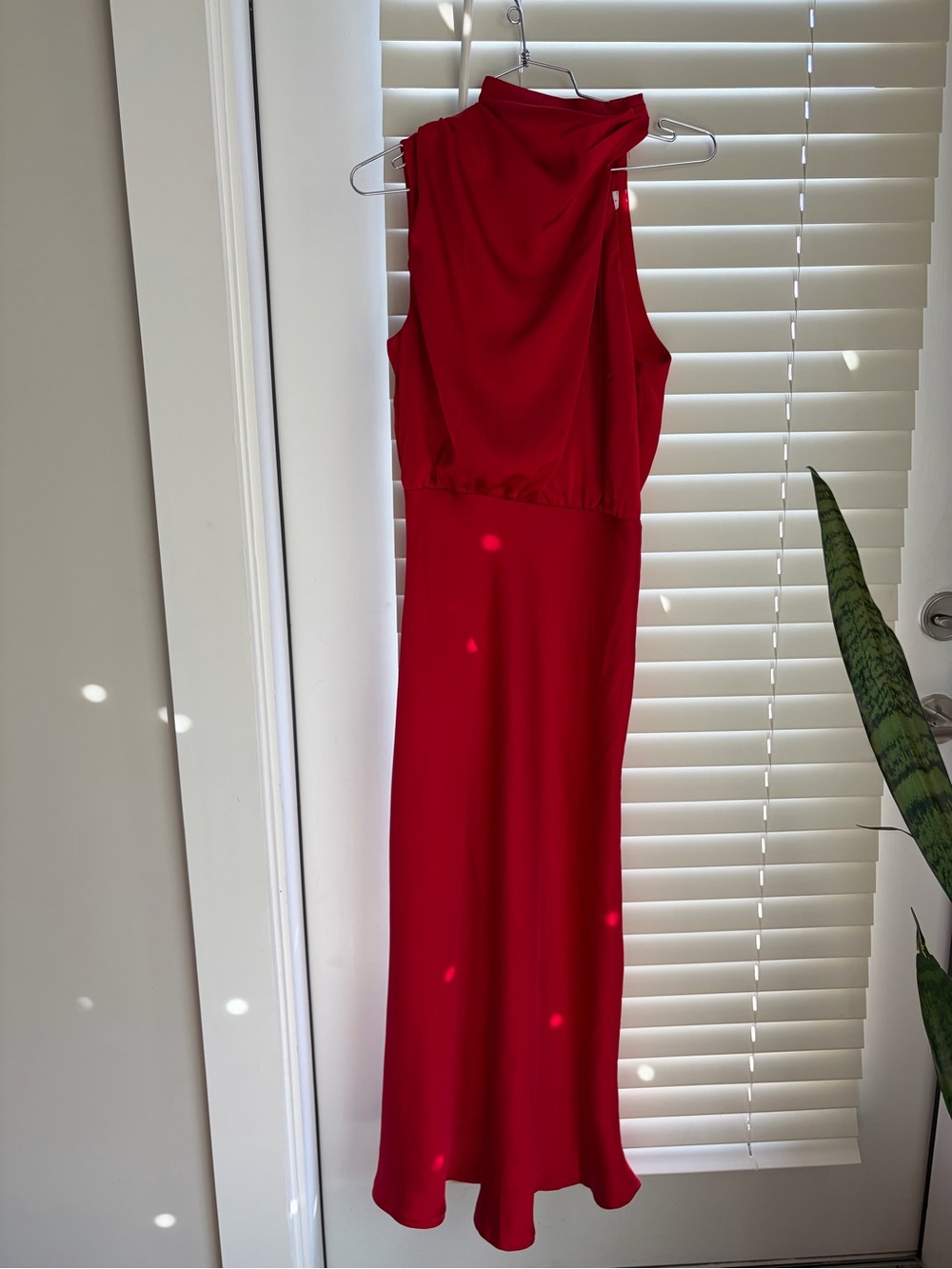 Petal & Pup Elegant Red Sleeveless Midi Dress - Sold Out online!